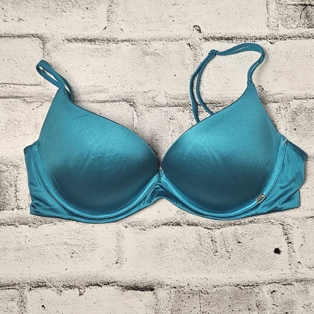 Victoria’s Secret Blue Push Up Bra 34D Underwire Smooth Cups